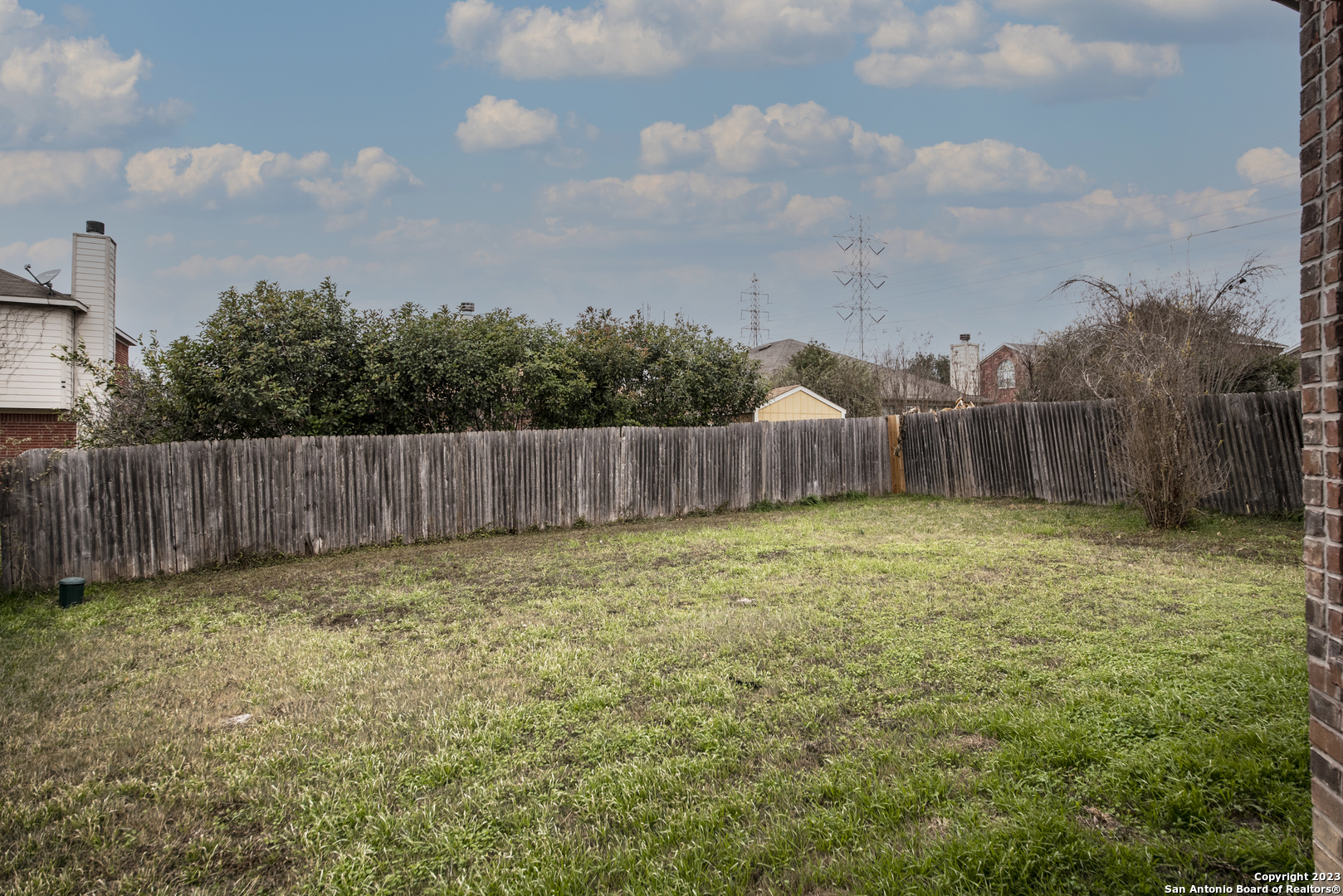 main property photo 23