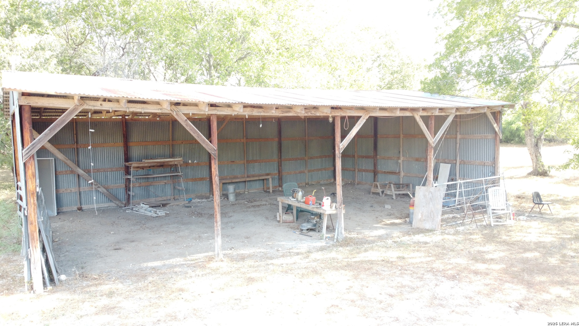main property photo 22