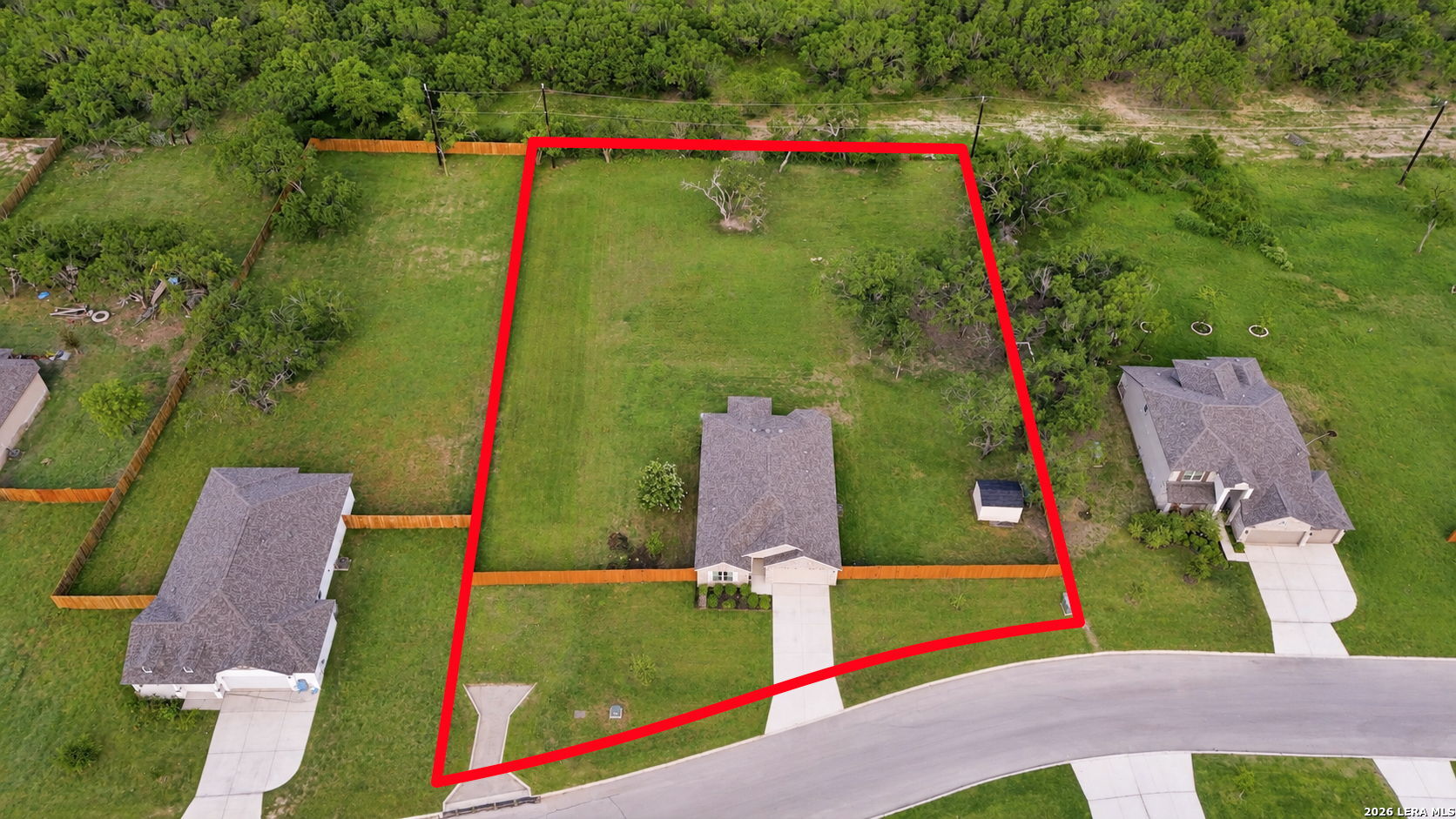 main property photo 32