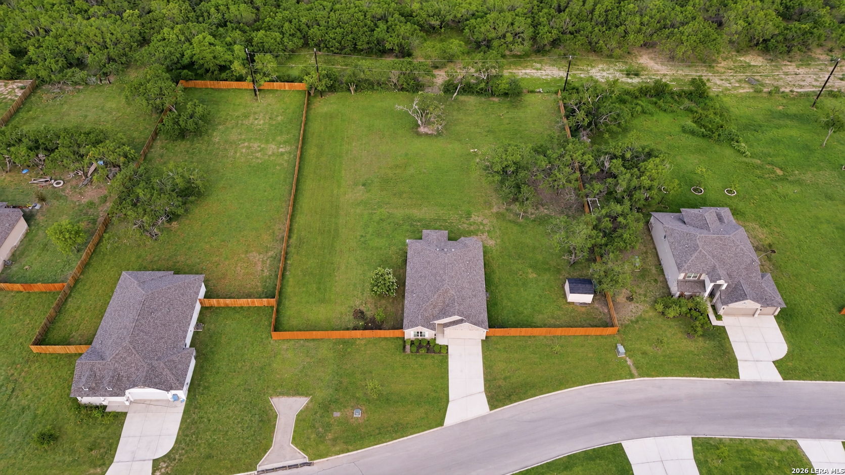 main property photo 33