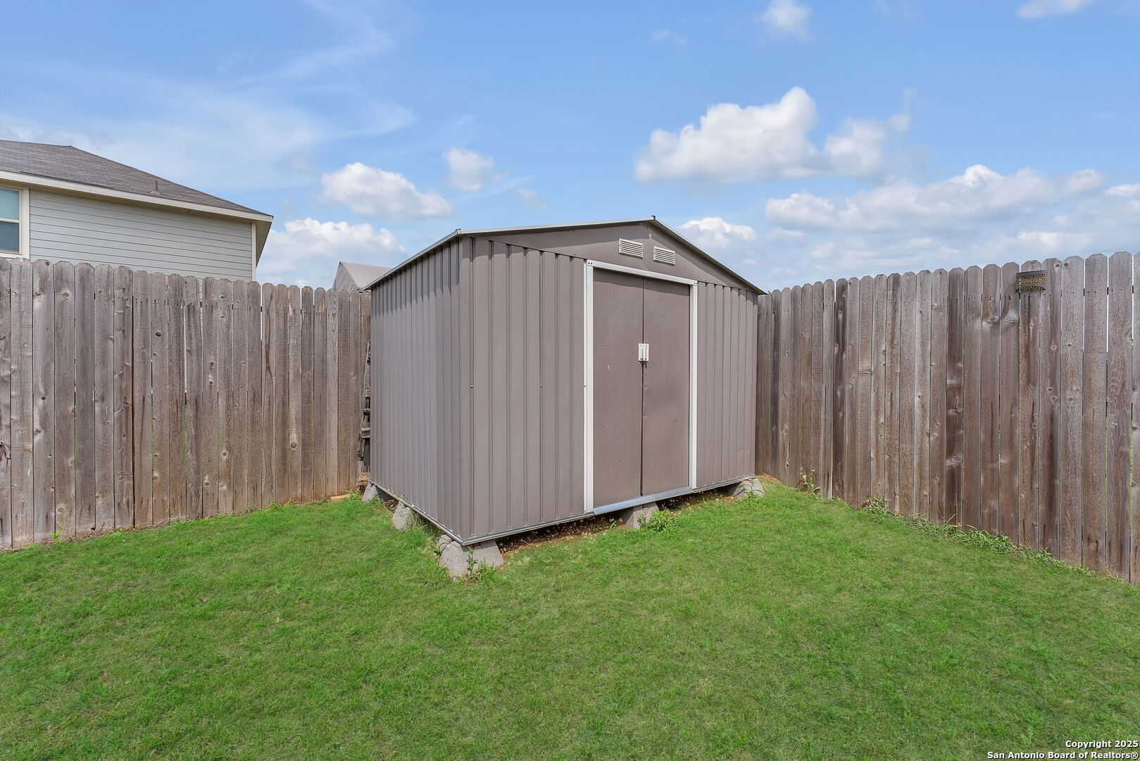 main property photo 43