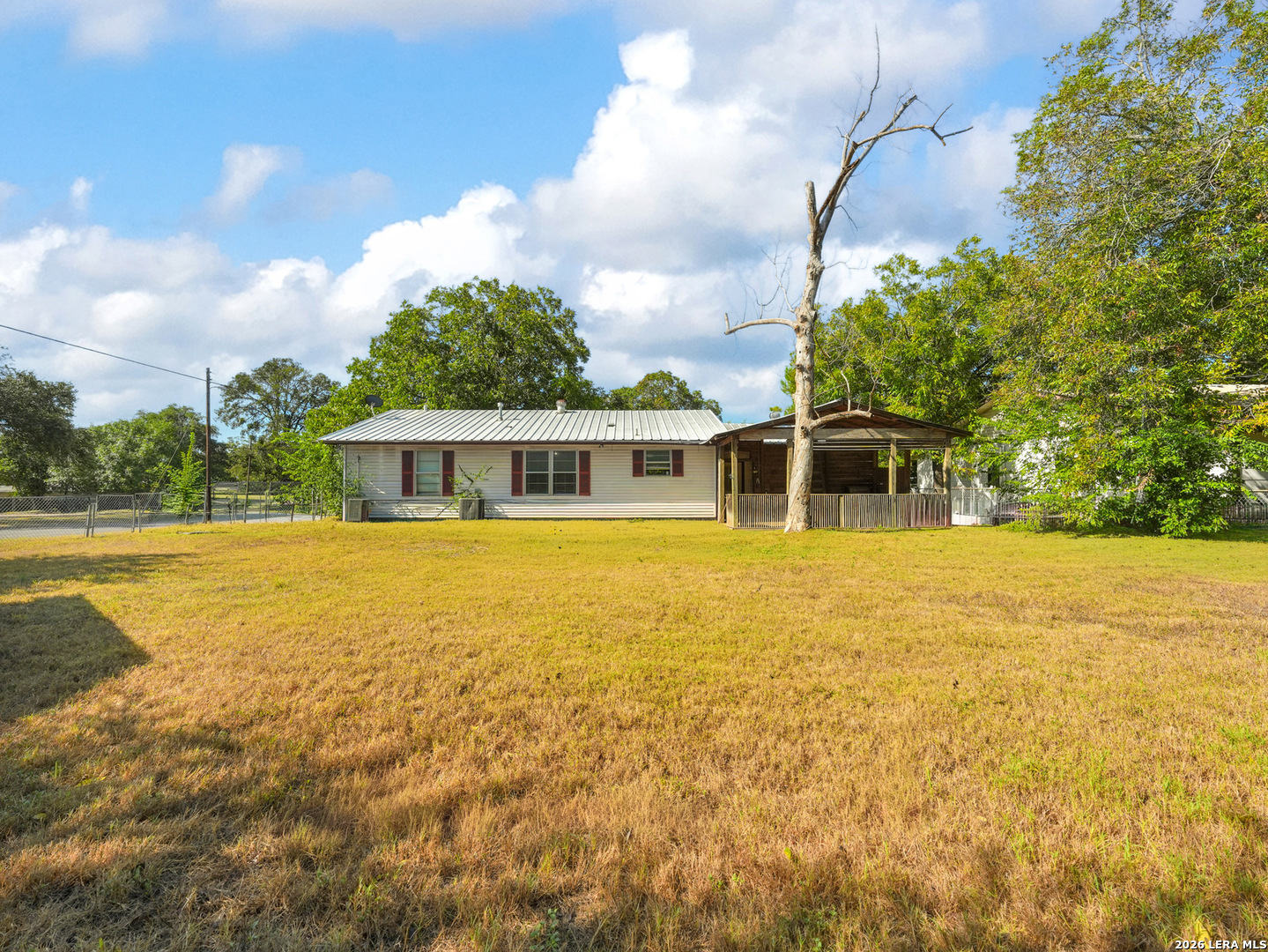 main property photo 27