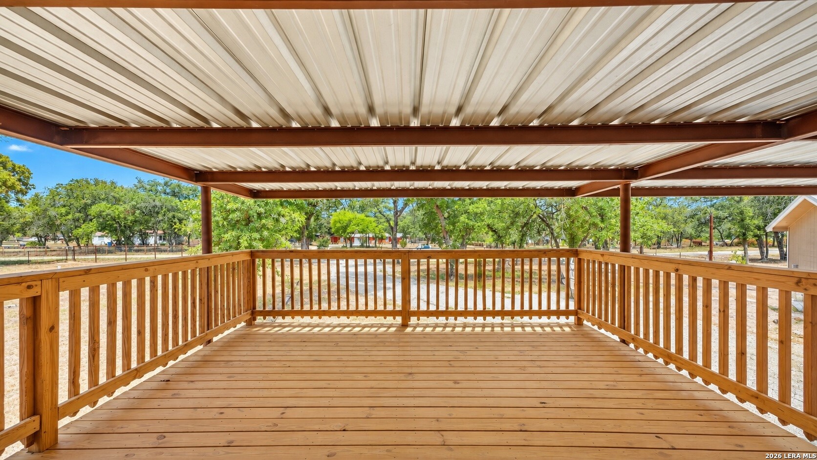 main property photo 36