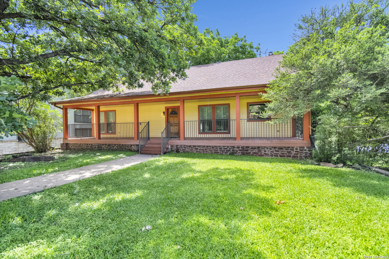 main property photo 8