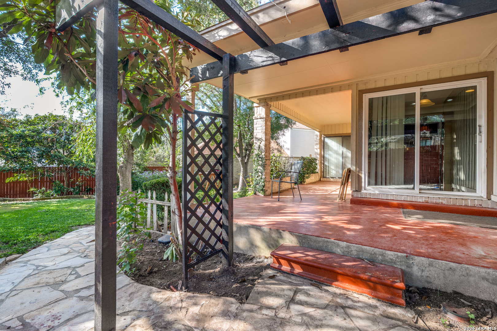 main property photo 22