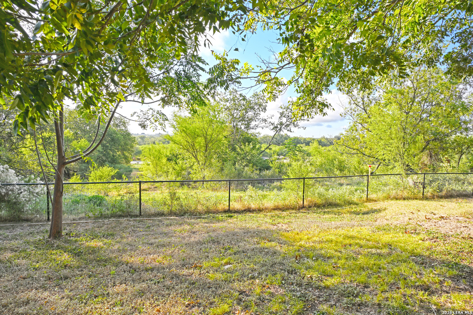 main property photo 33