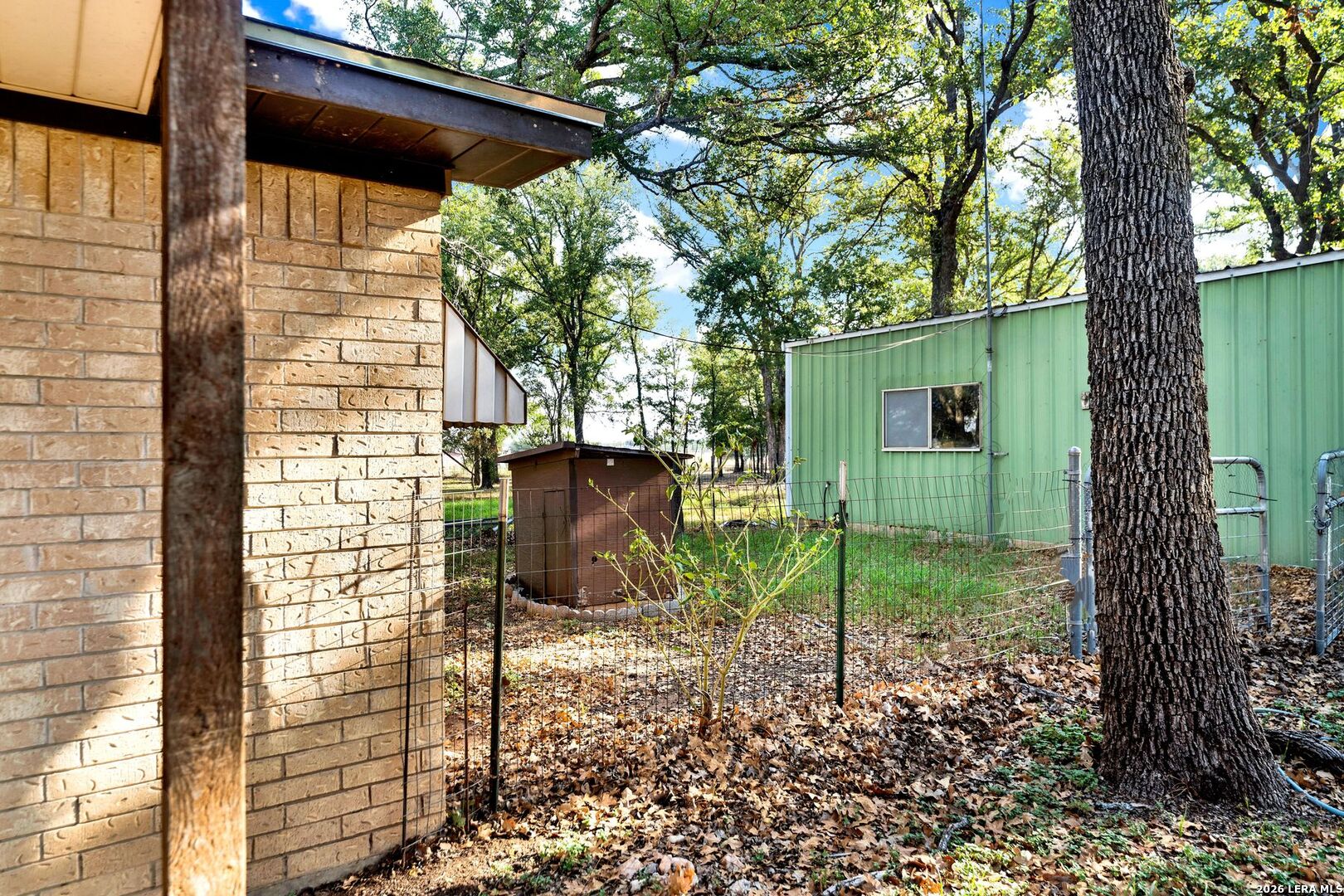 main property photo 39