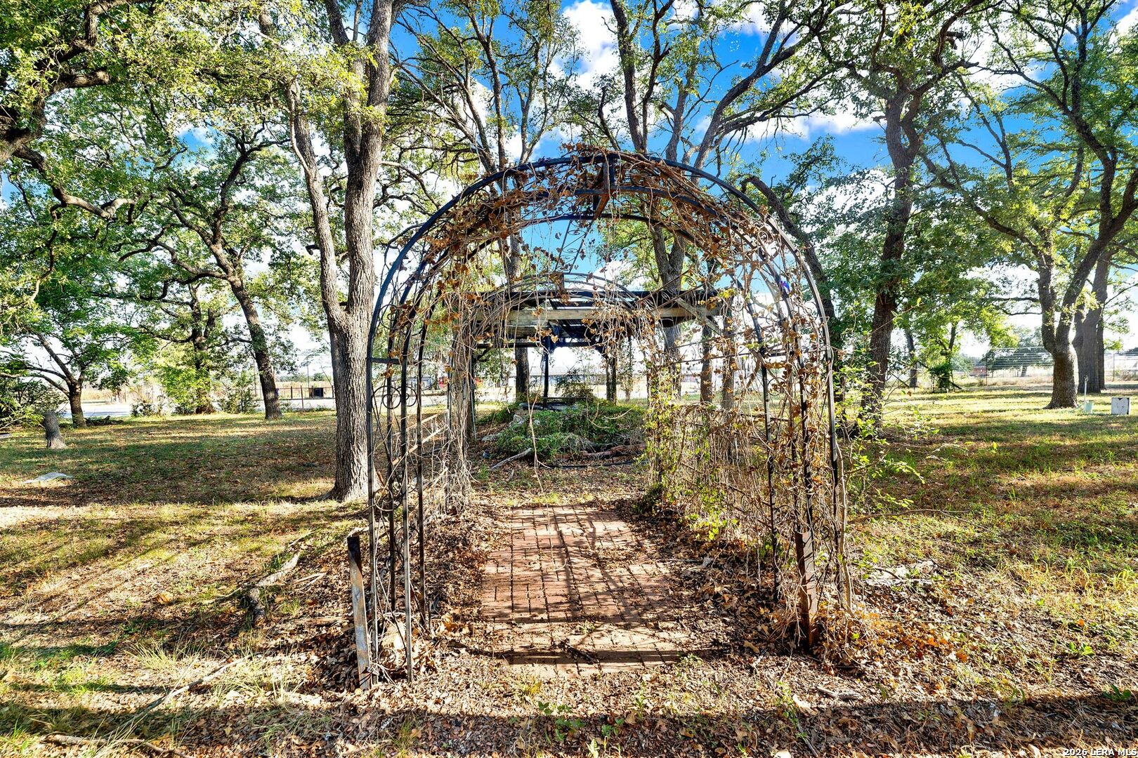 main property photo 6