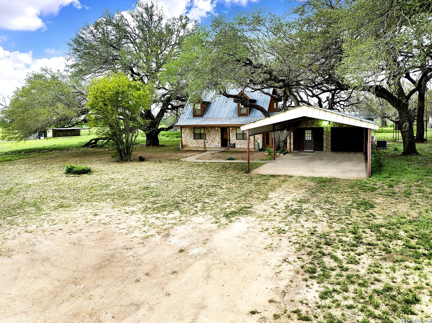 main property photo 20