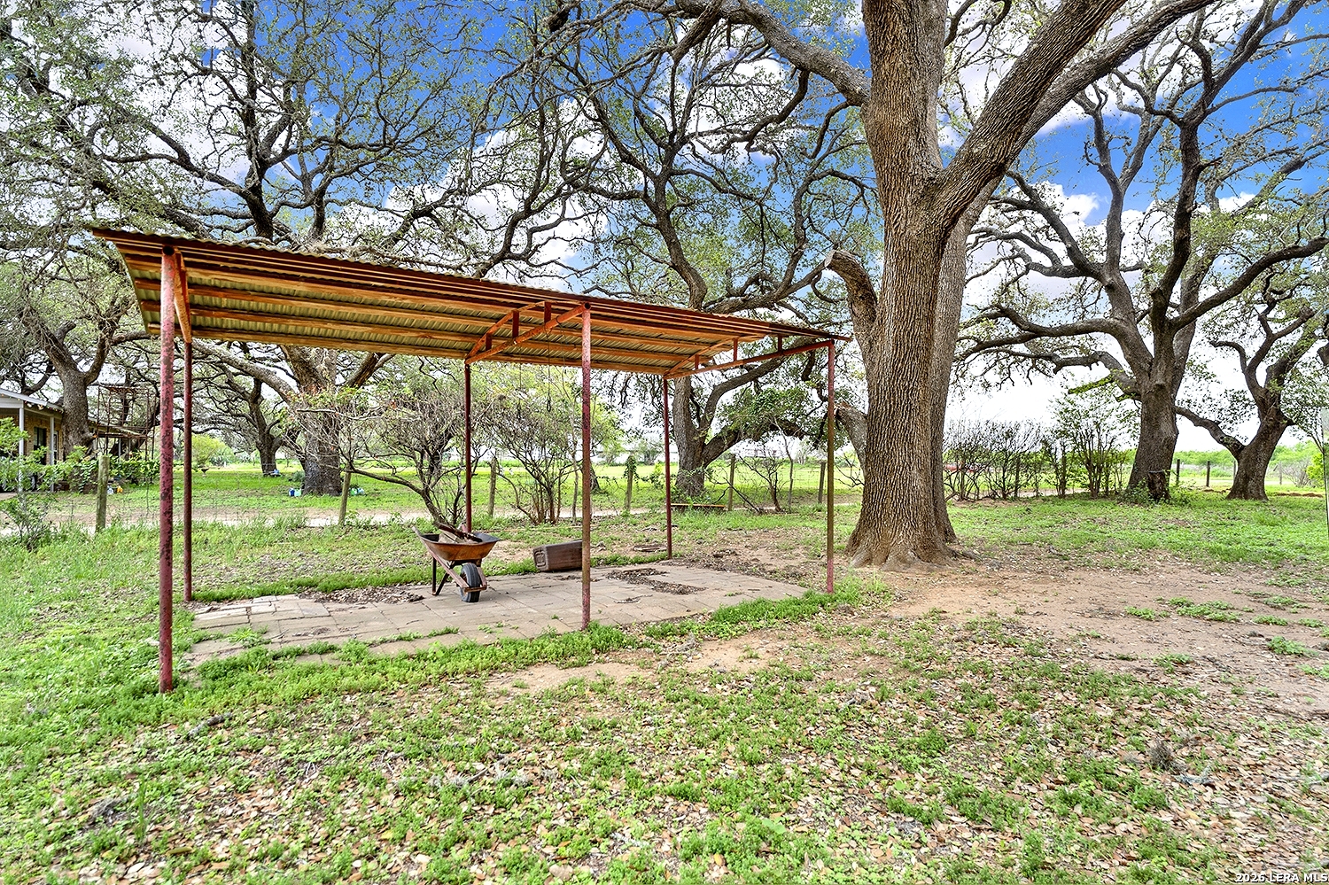 main property photo 24