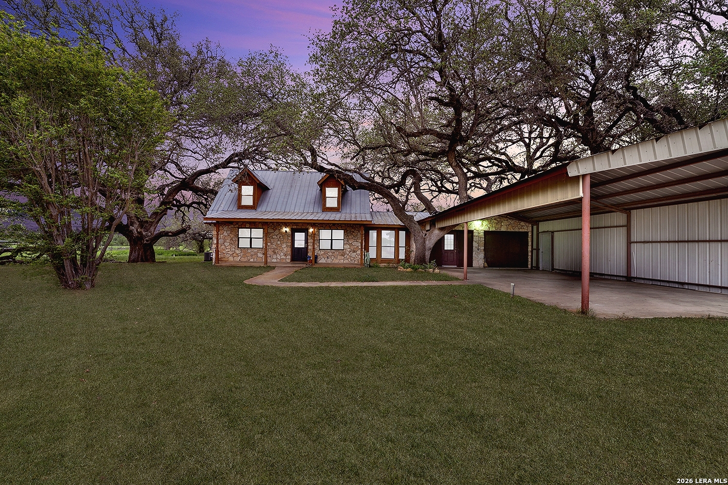 main property photo 7
