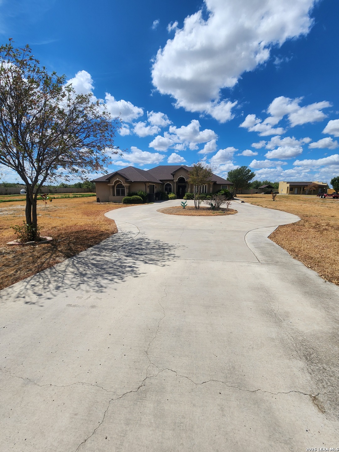 main property photo 14