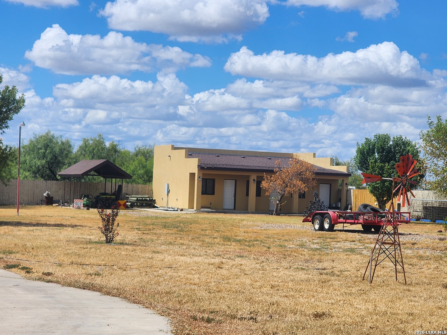 main property photo 17