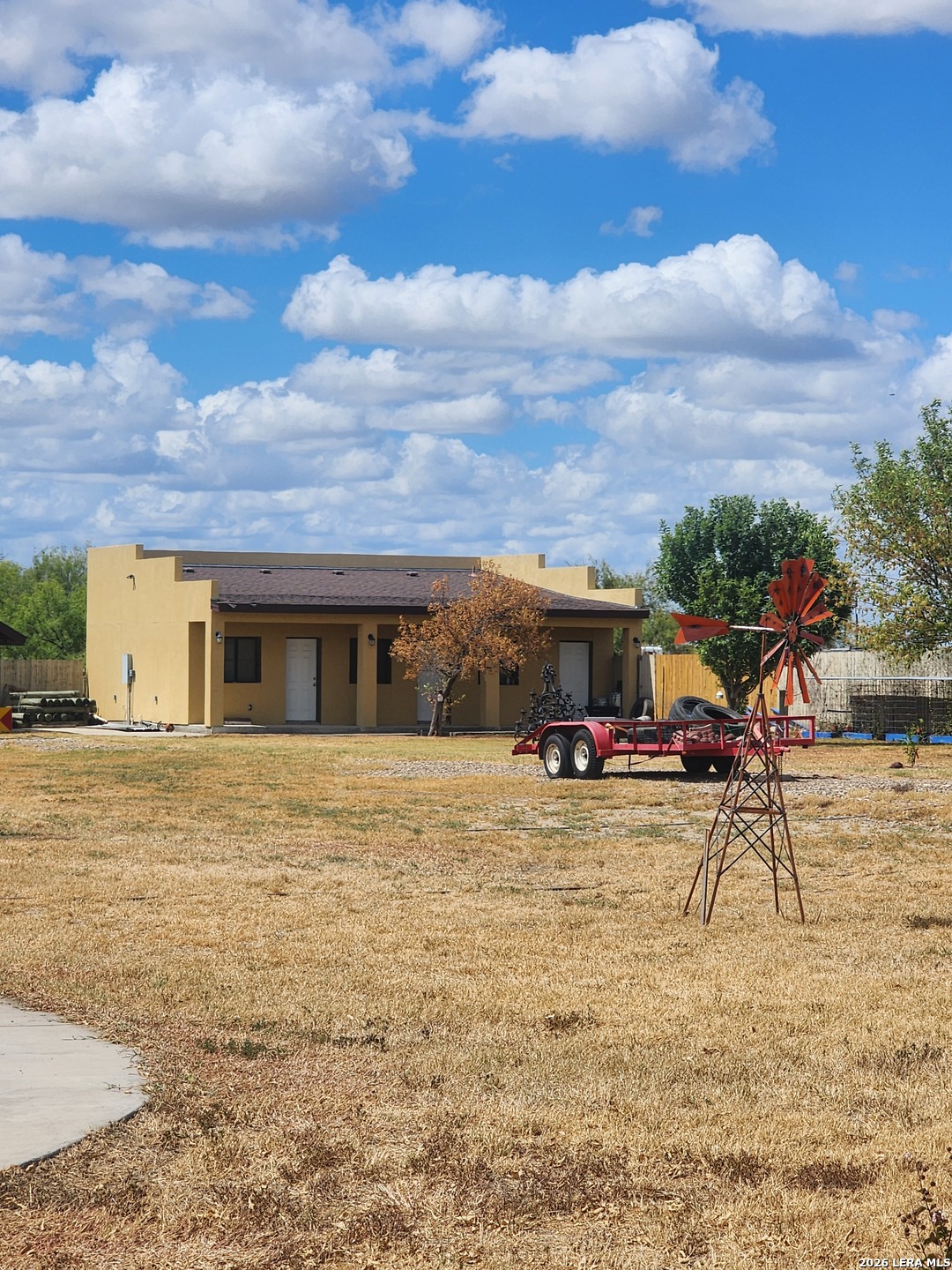 main property photo 18