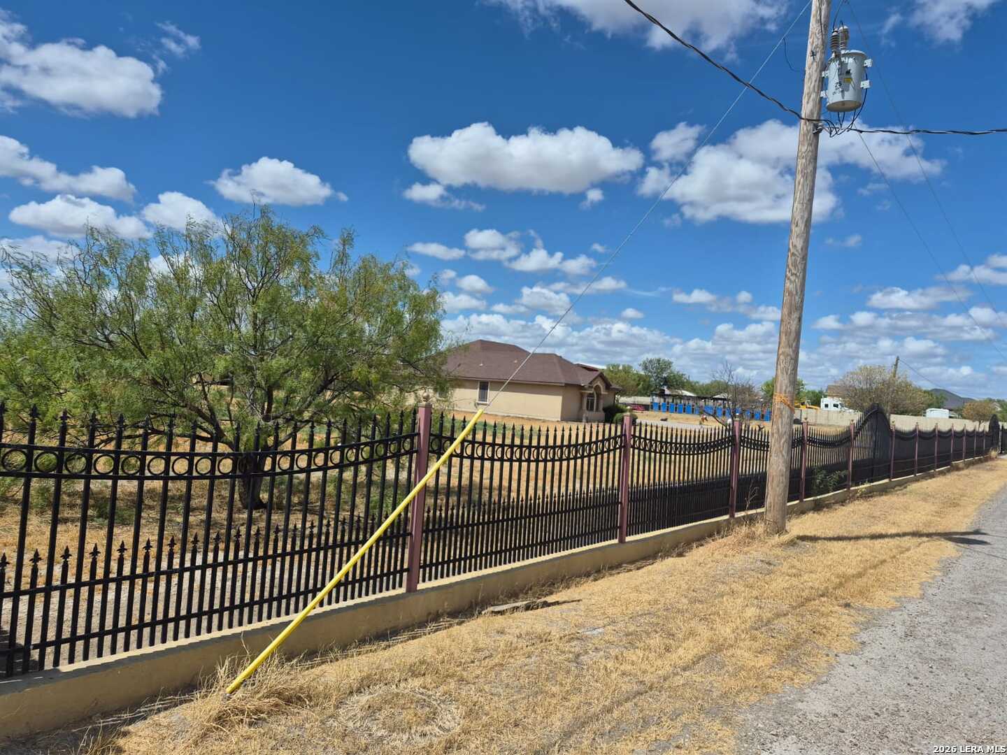 main property photo 19