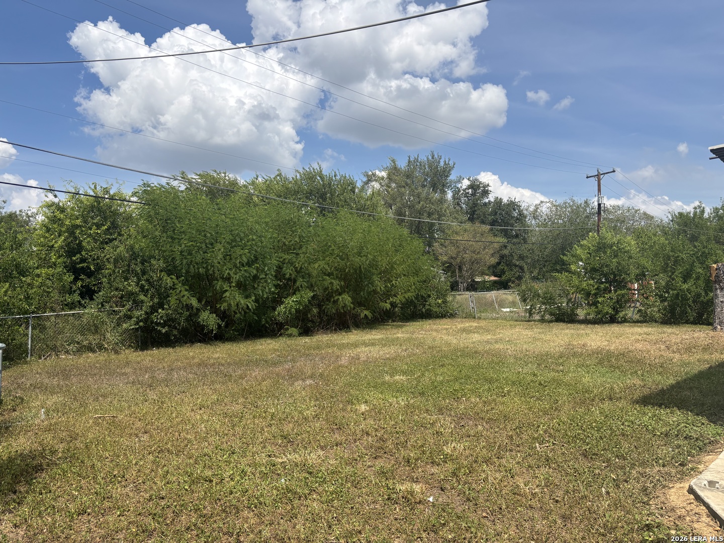 main property photo 9