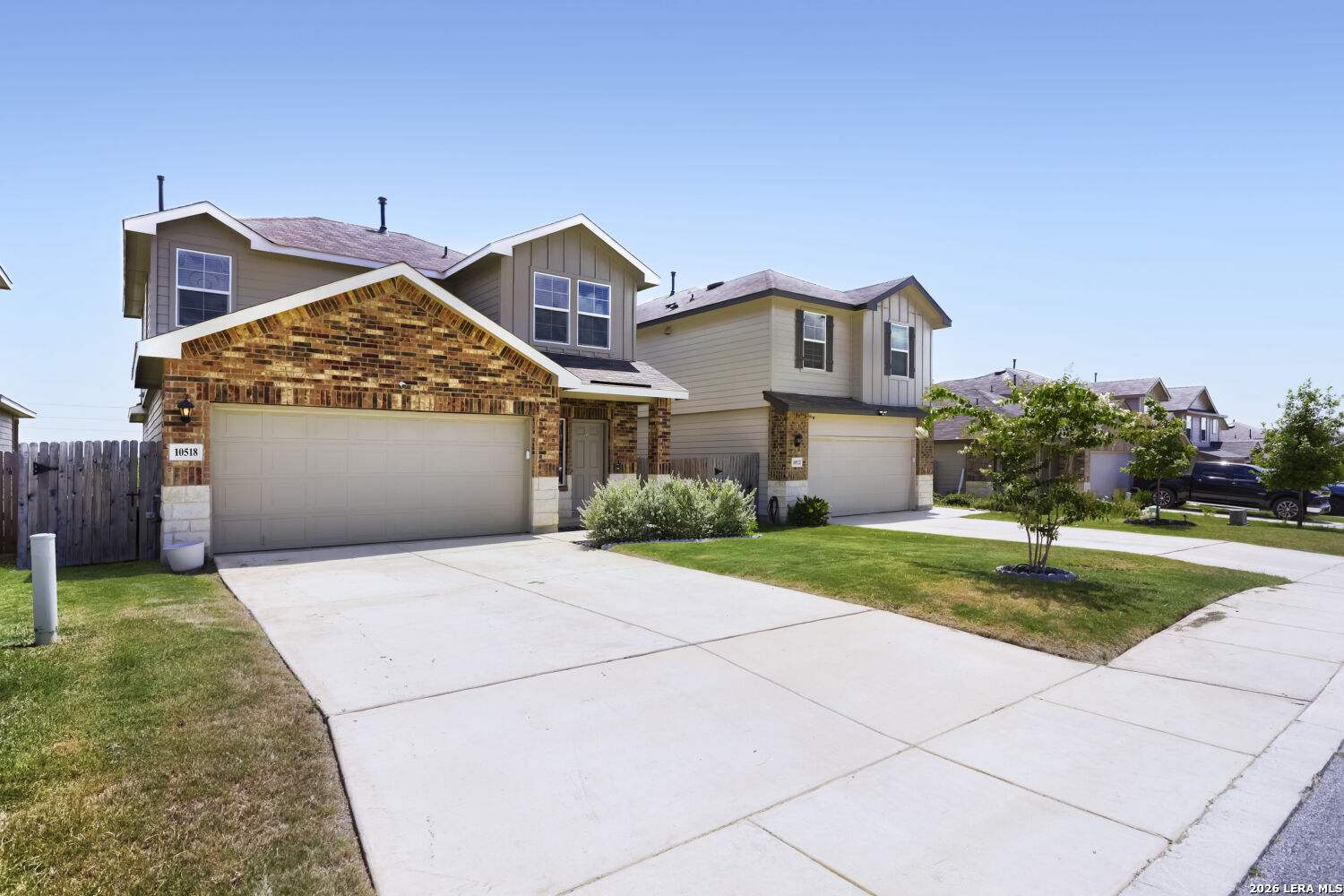 main property photo 4