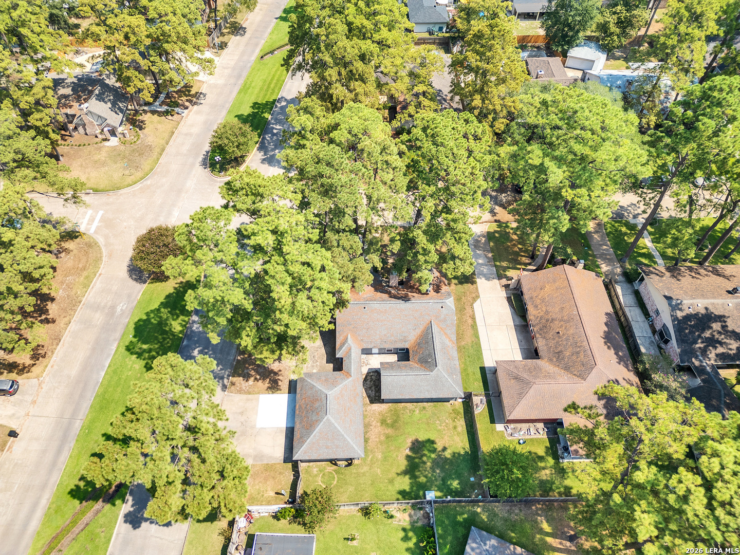 main property photo 33