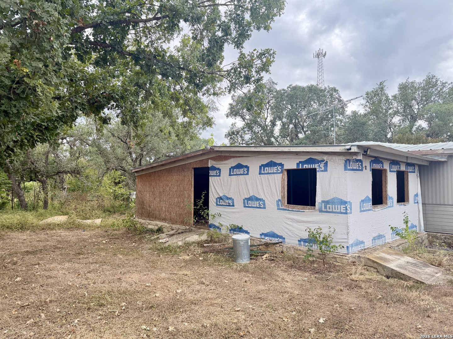 main property photo 4
