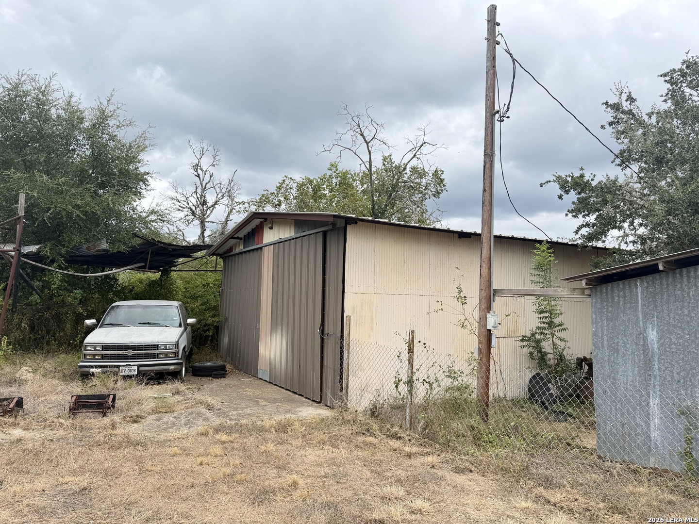 main property photo 5