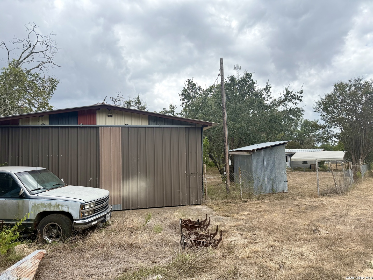 main property photo 6