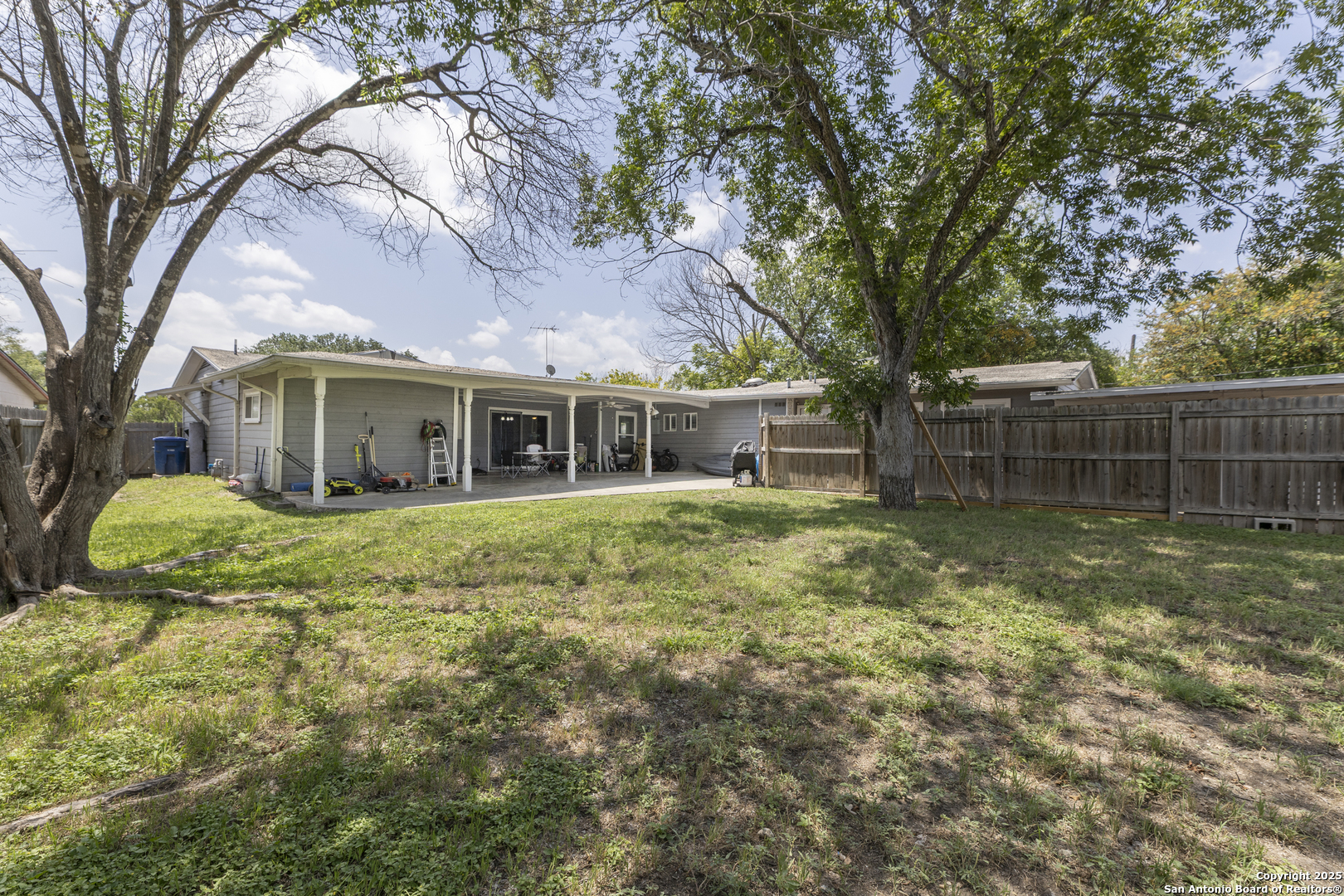 main property photo 34