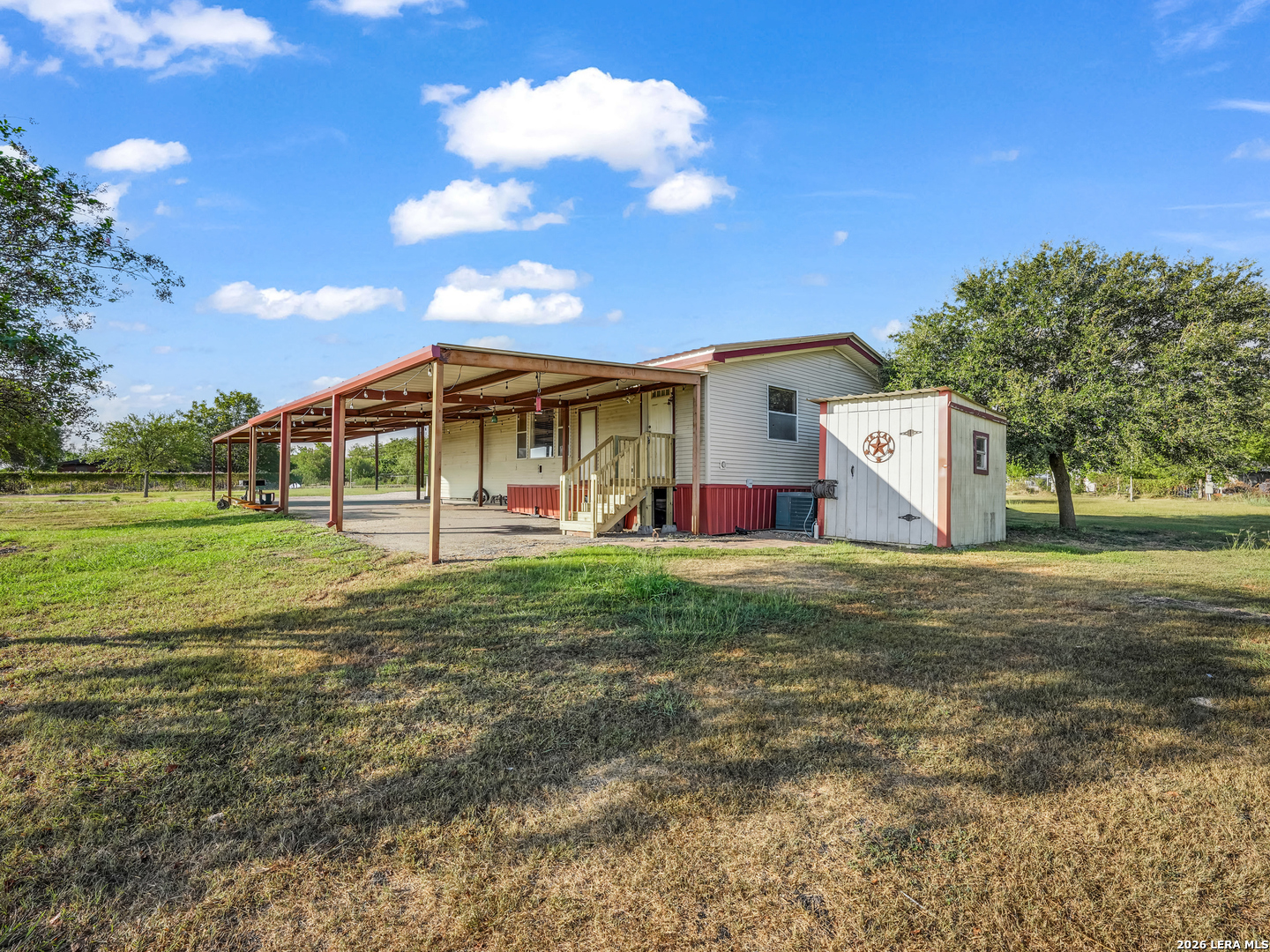 main property photo 23