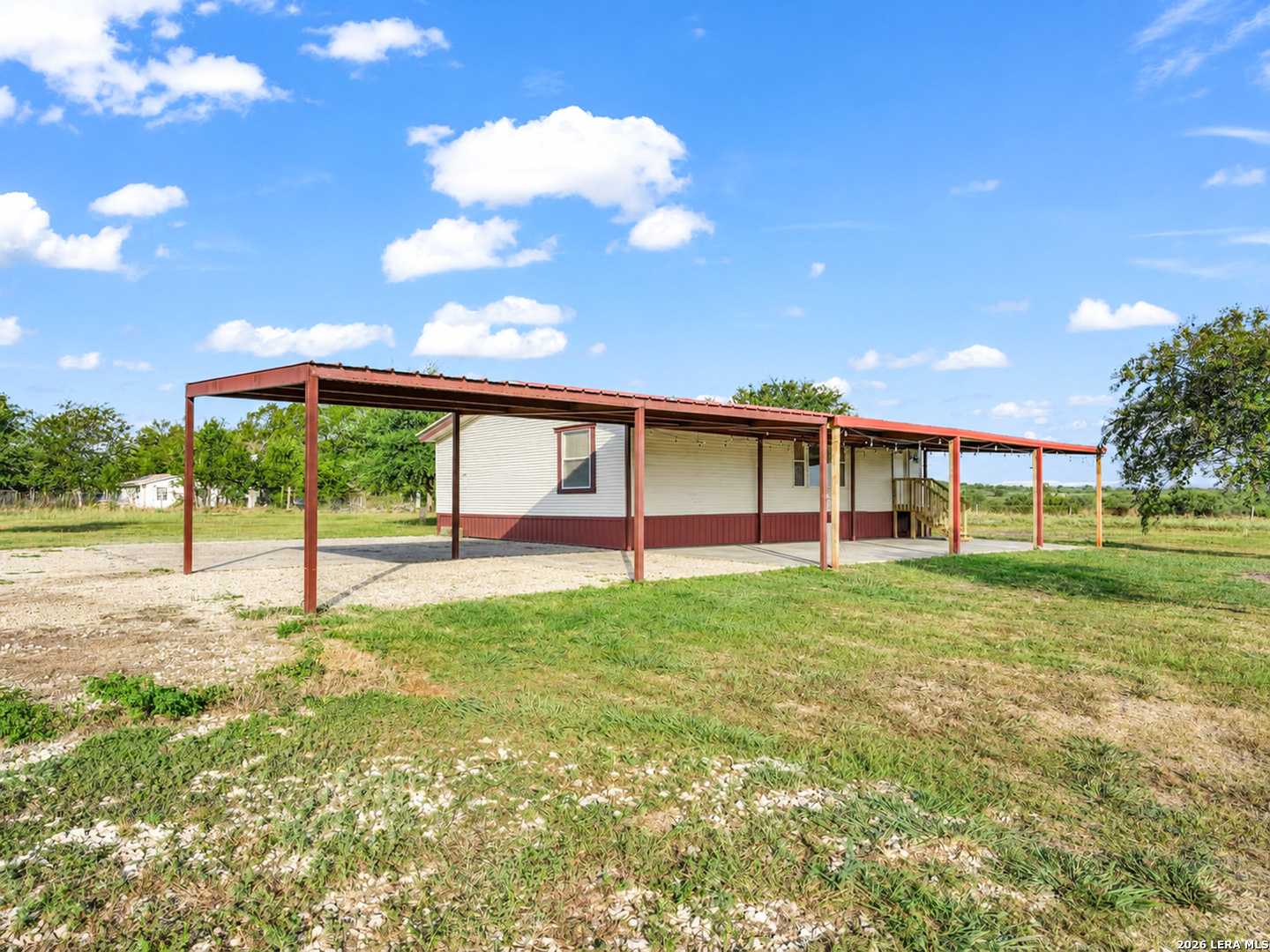 main property photo 24