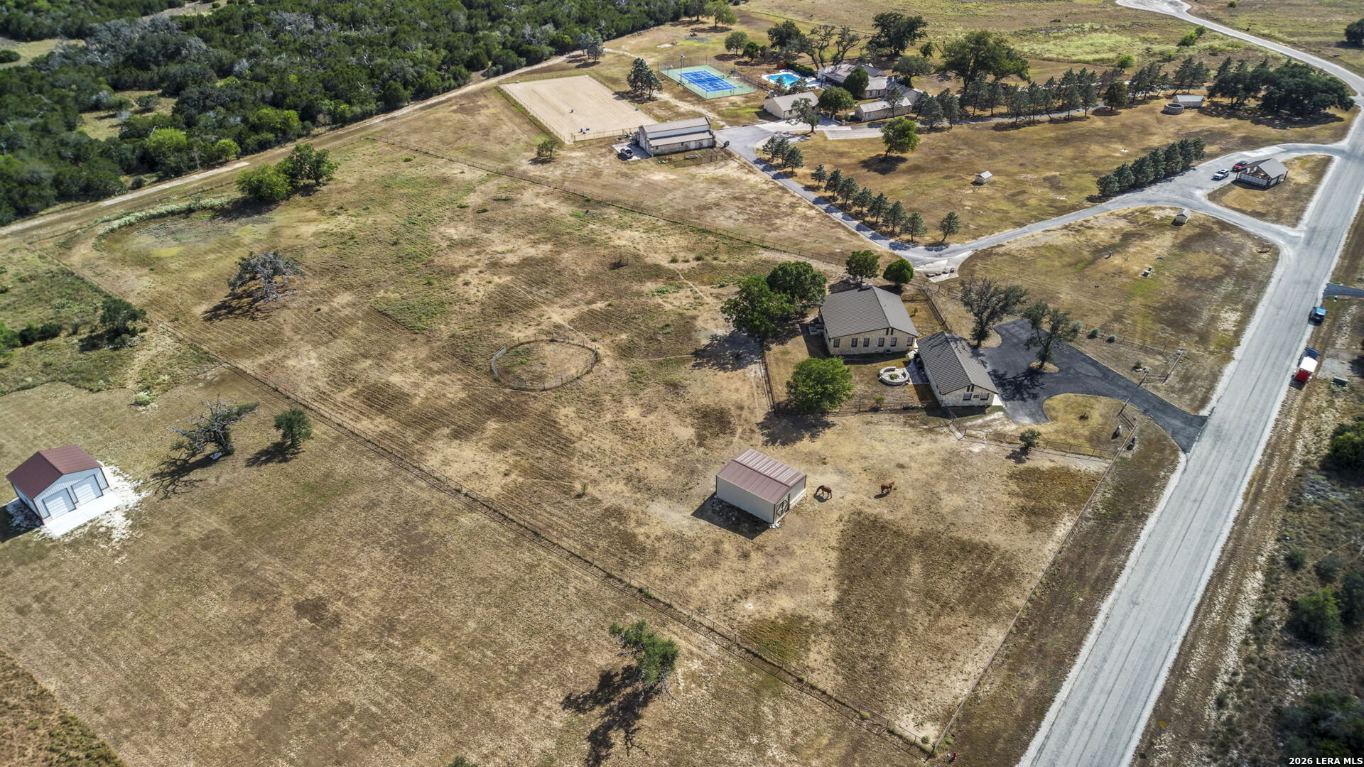 main property photo 27