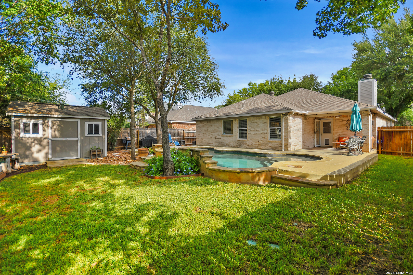 main property photo 37