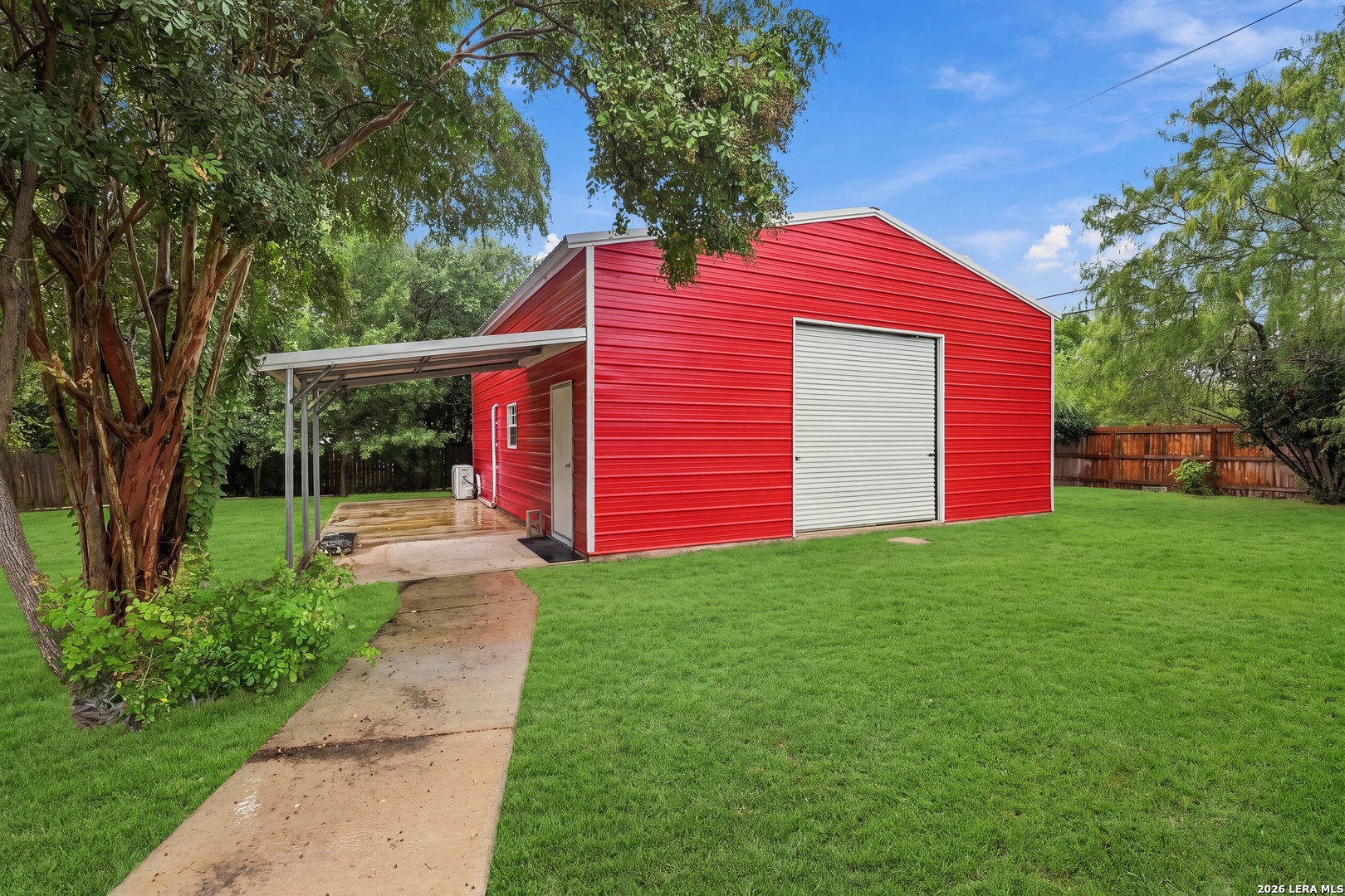 main property photo 27