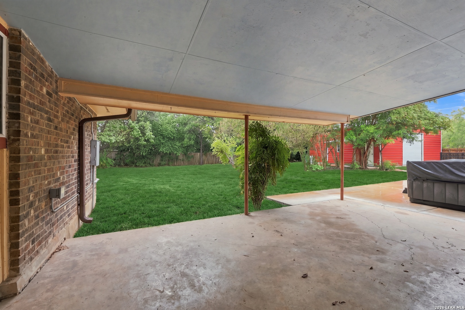 main property photo 31