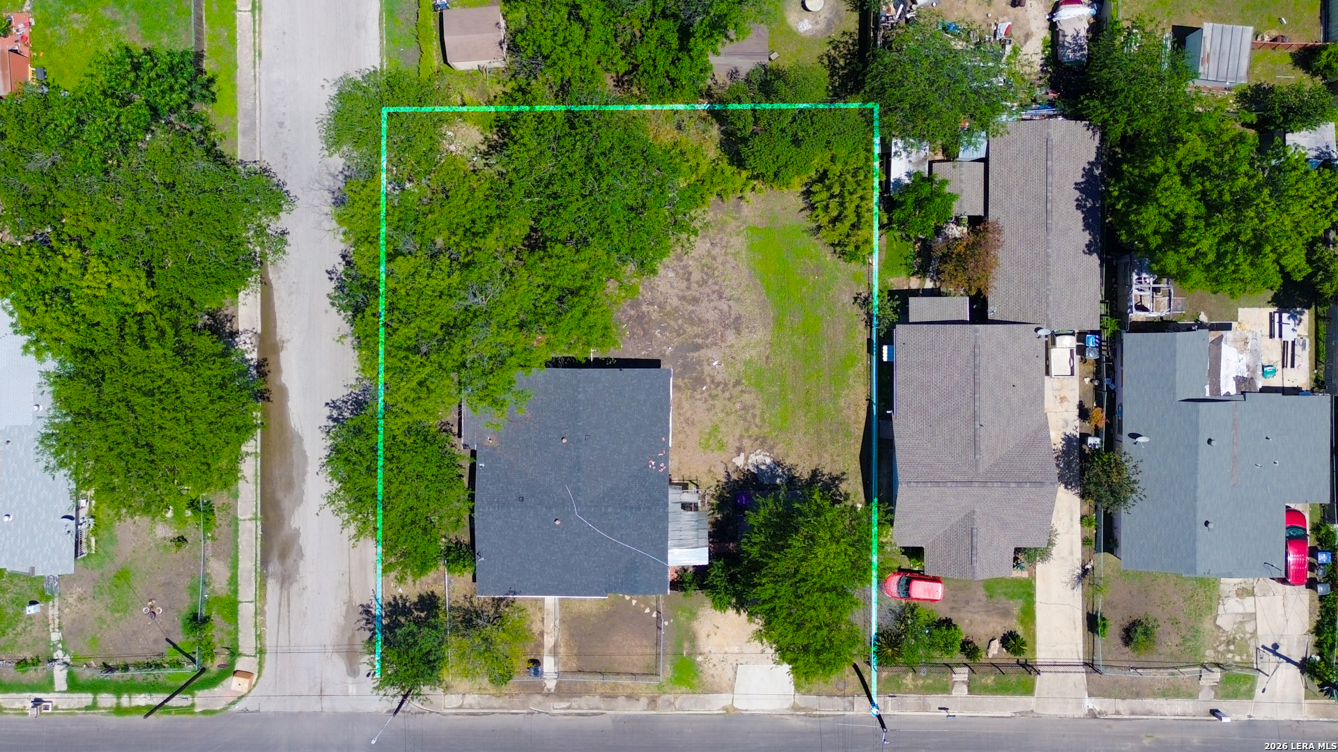 main property photo 23
