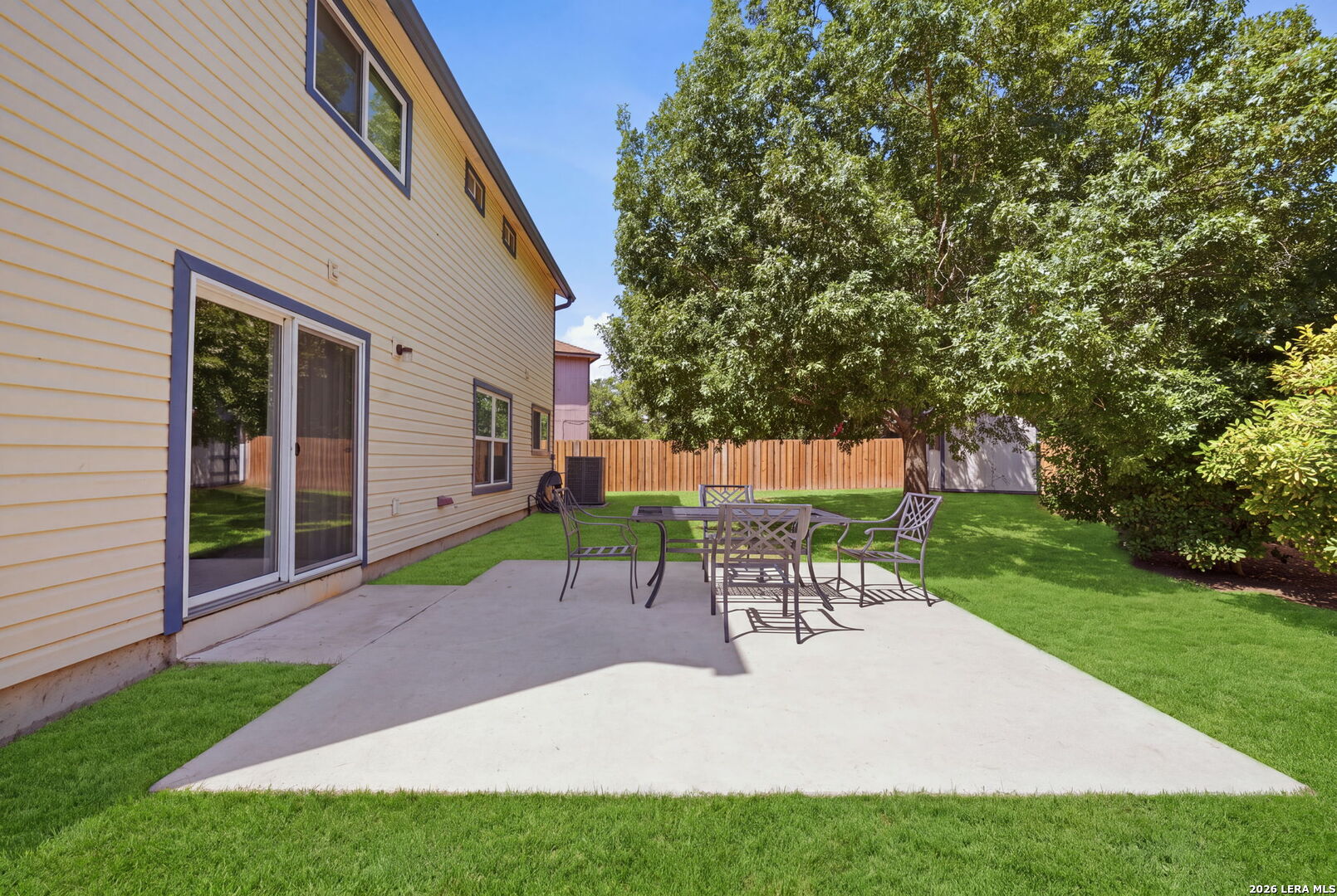 main property photo 41