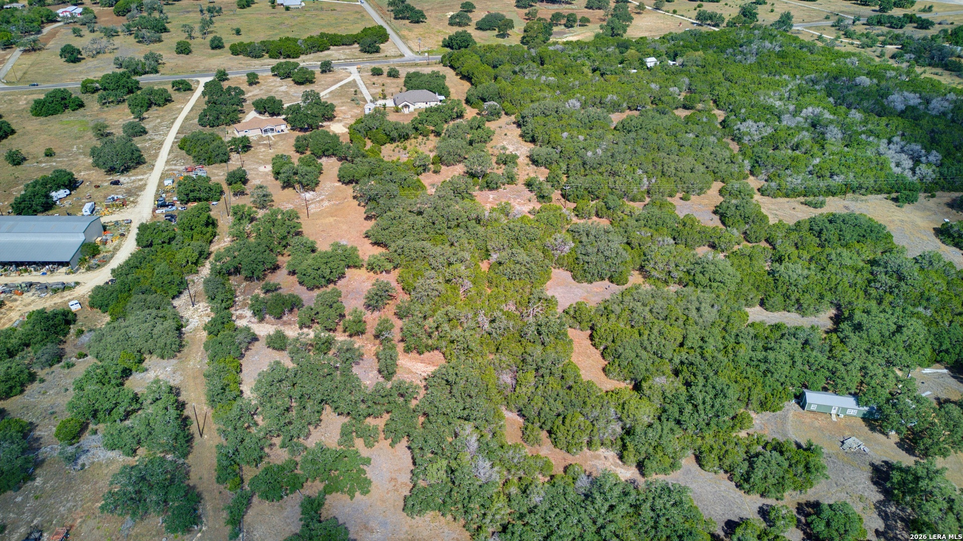 main property photo 32
