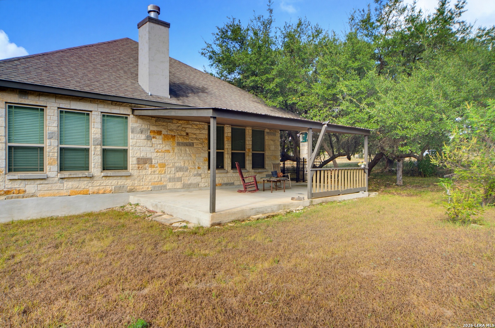 main property photo 4