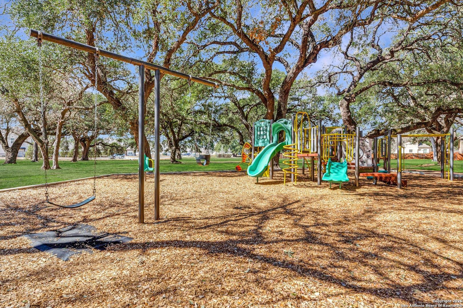 main property photo 39