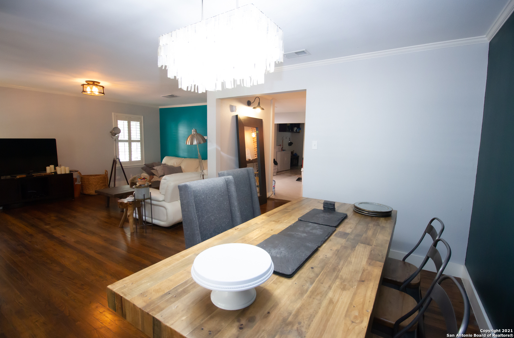 main property photo 7