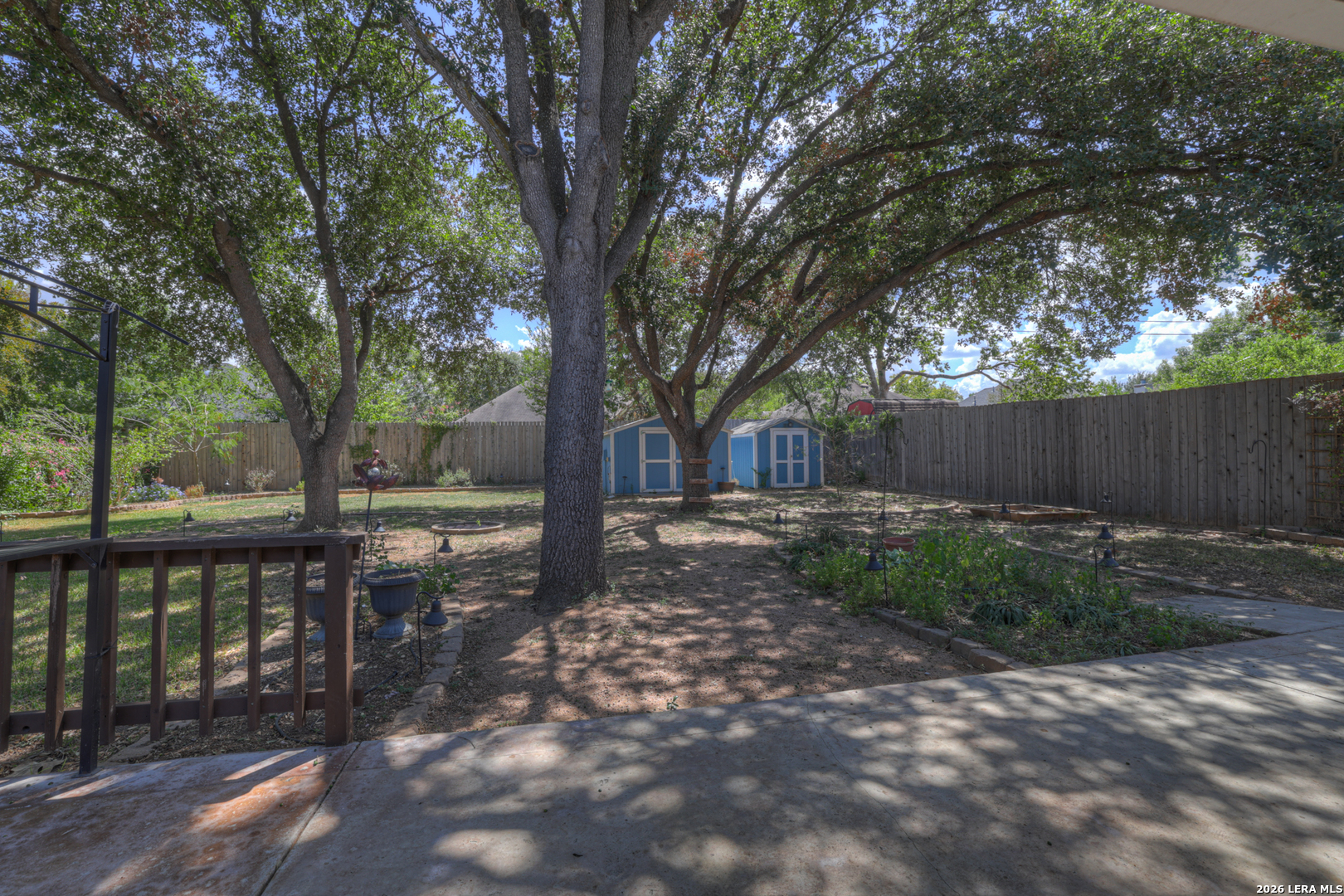 main property photo 30
