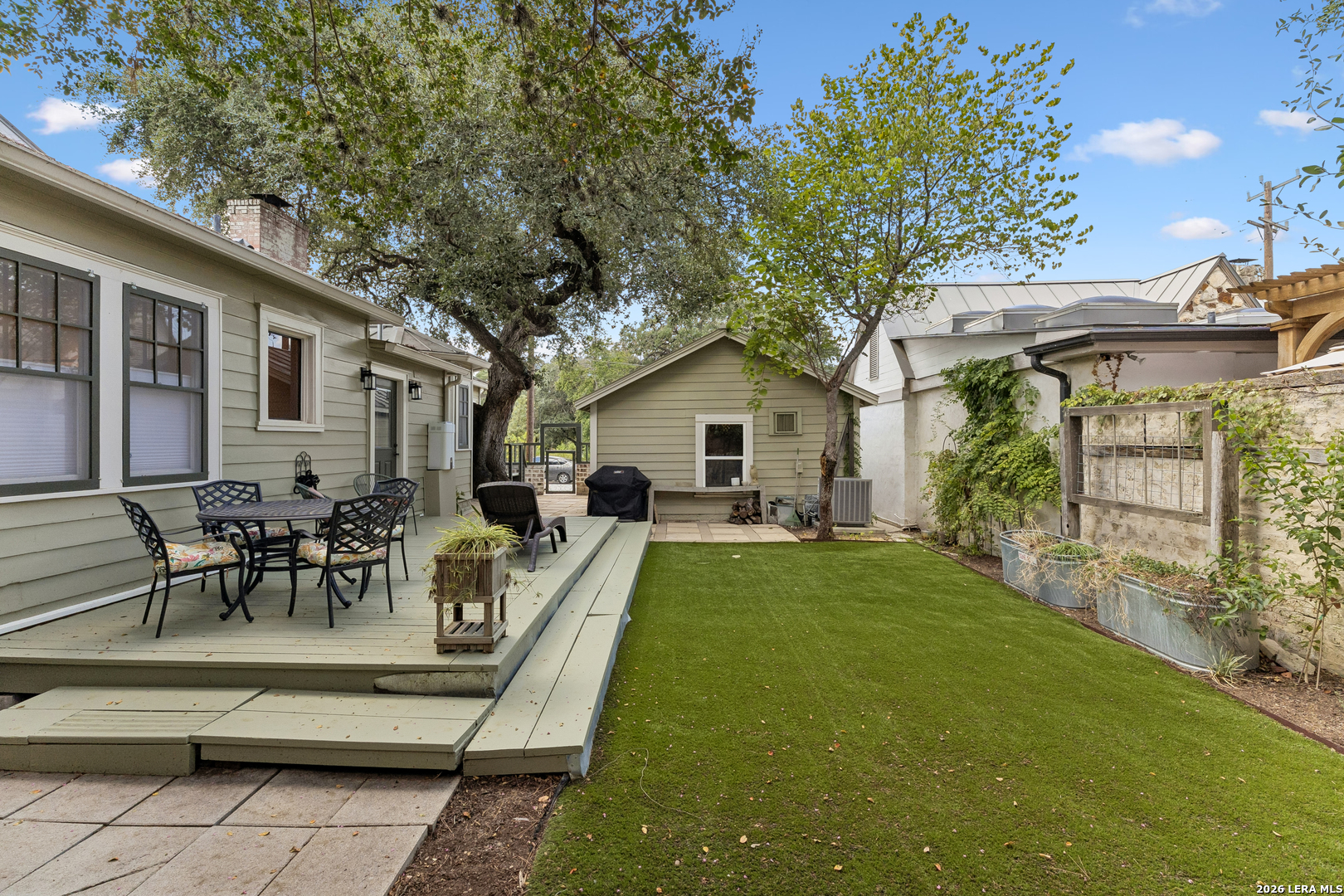 main property photo 41