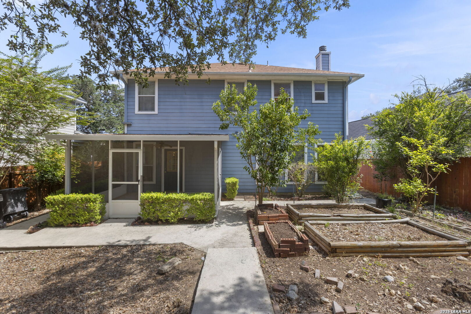 main property photo 32
