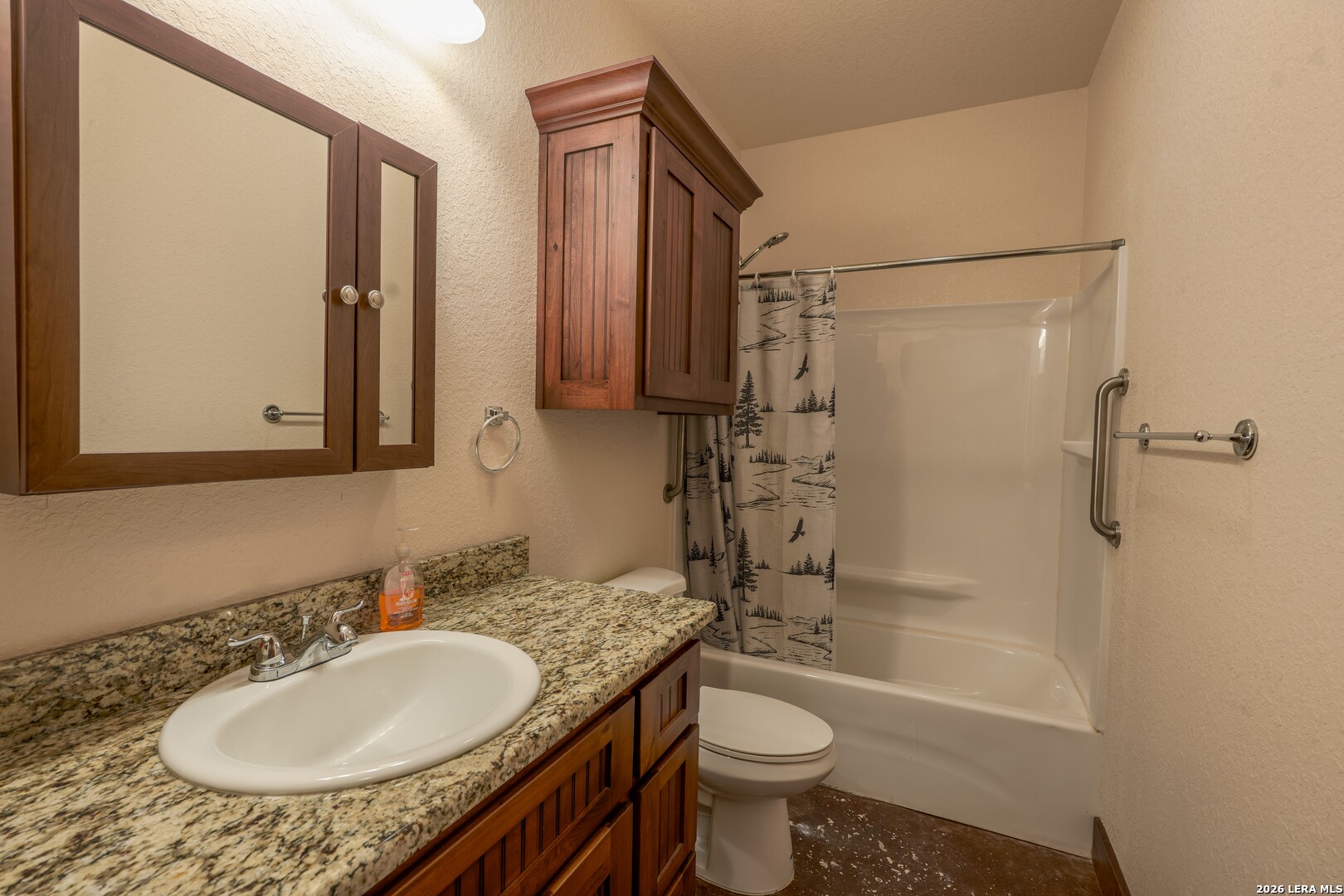 main property photo 13