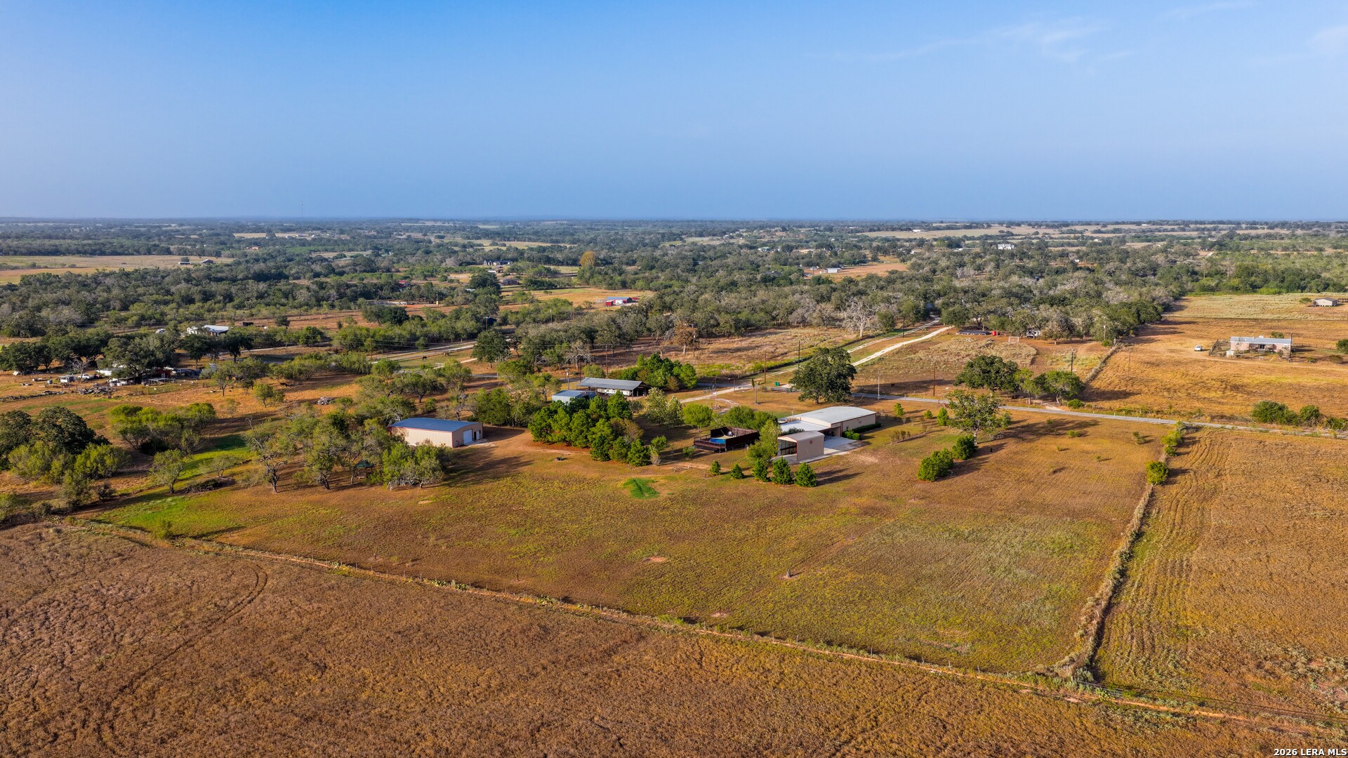 main property photo 40
