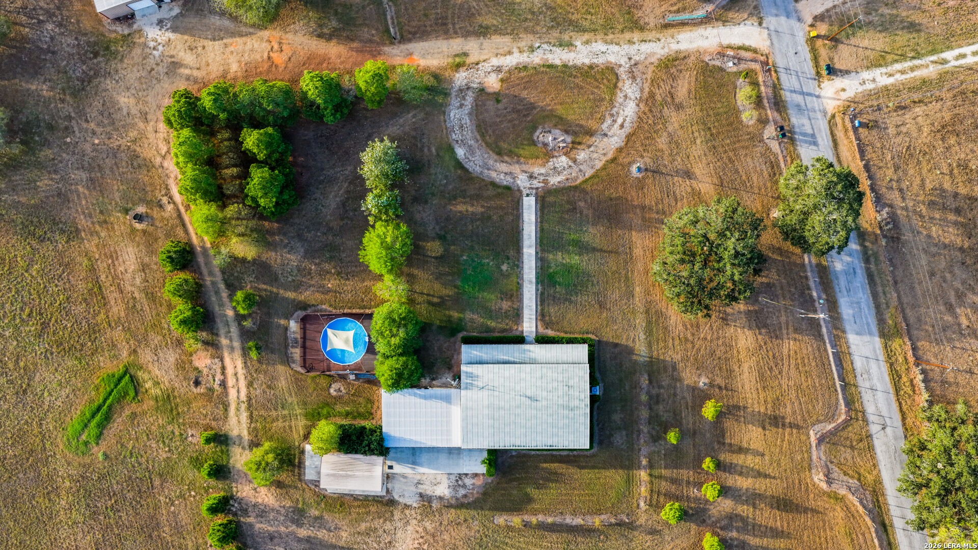 main property photo 44