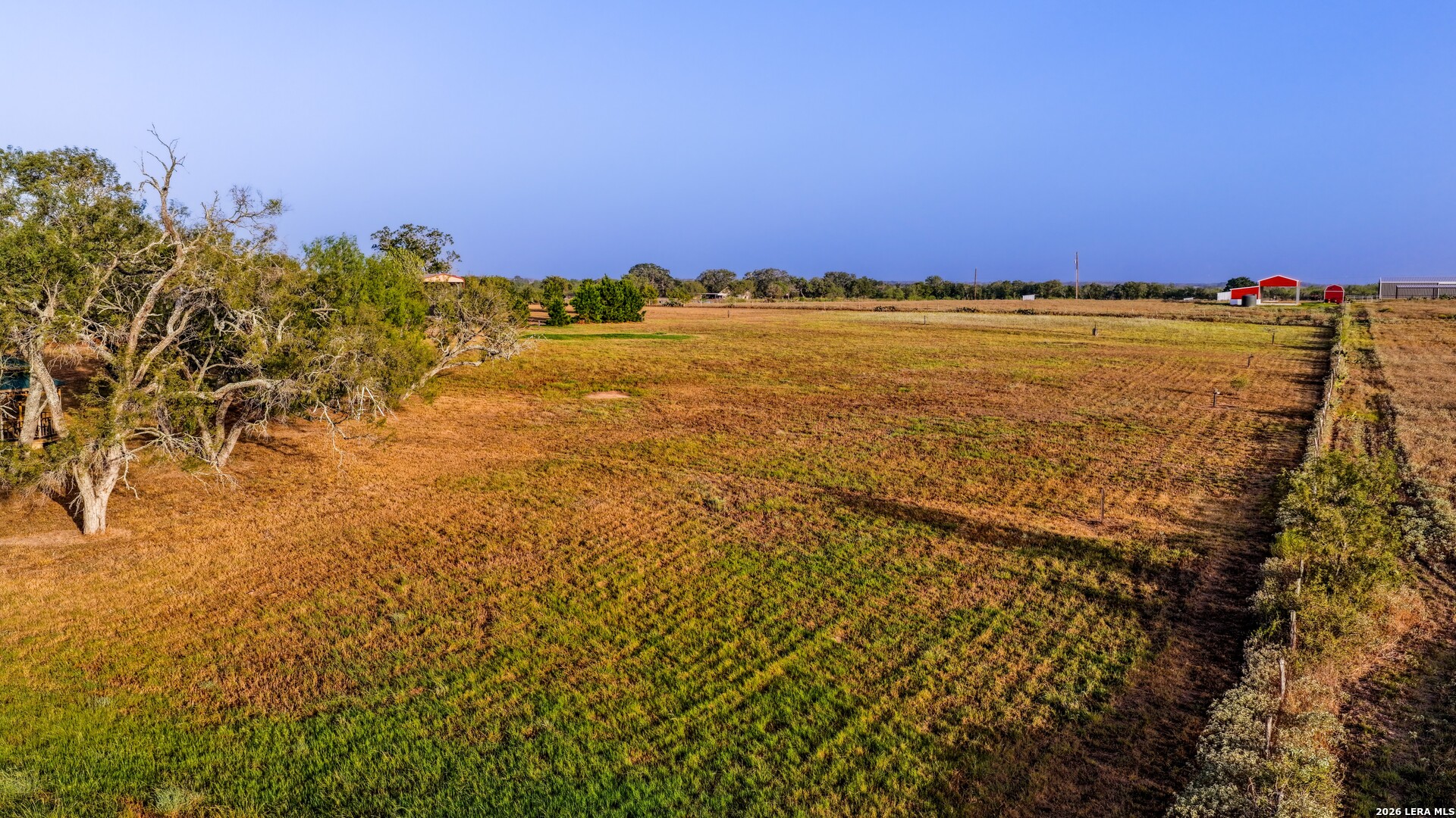 main property photo 45