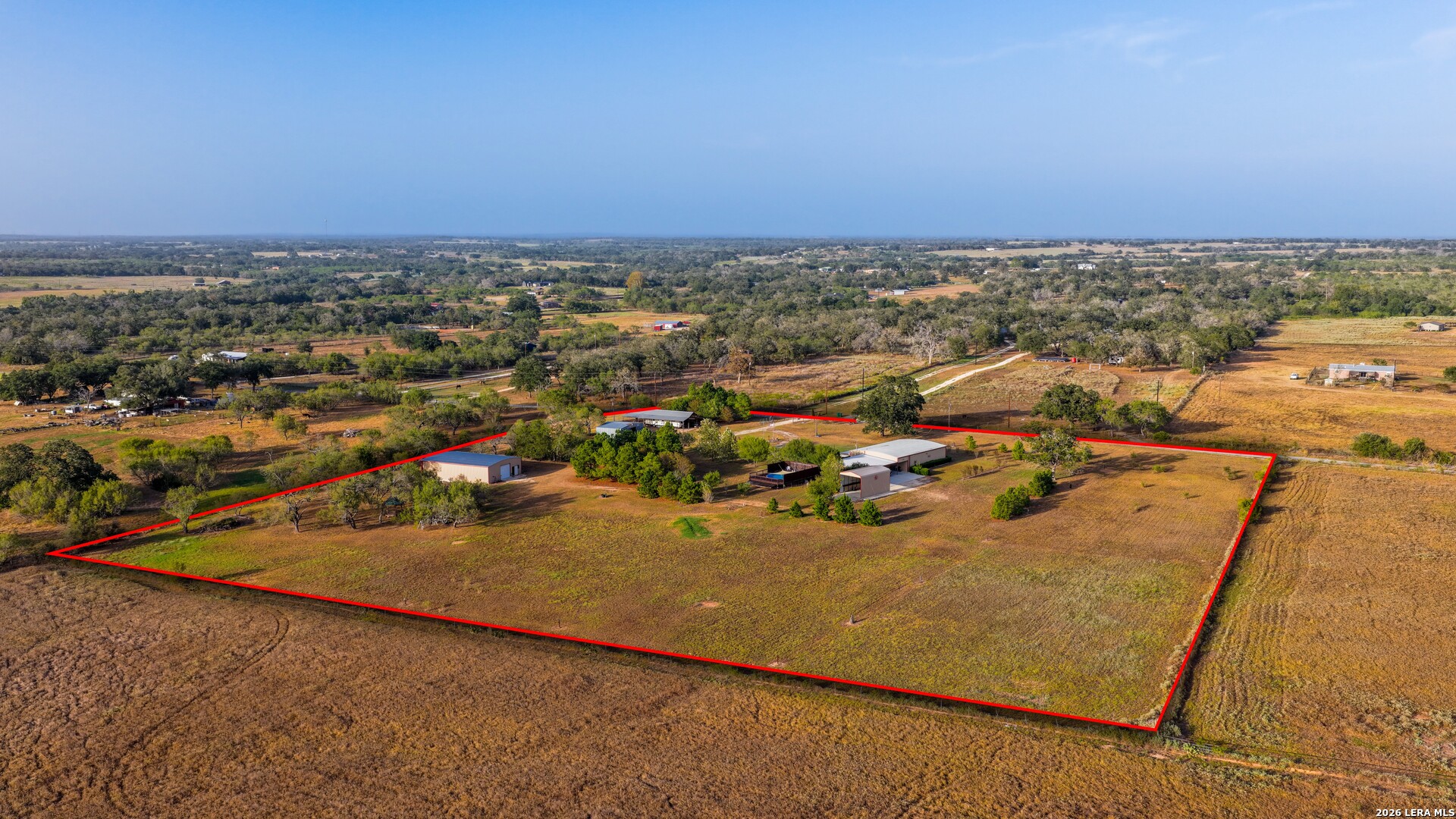 main property photo 9