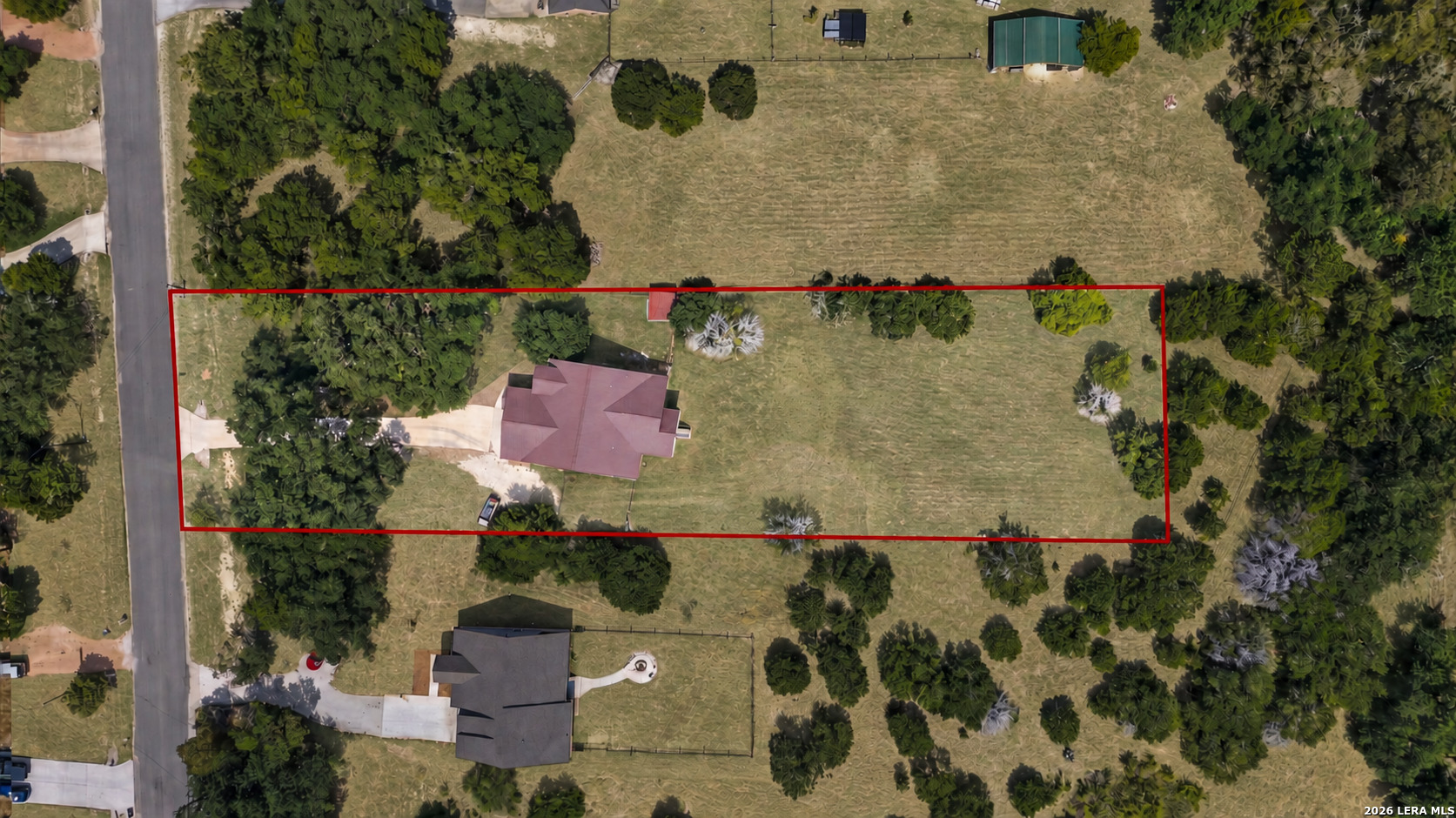 main property photo 23