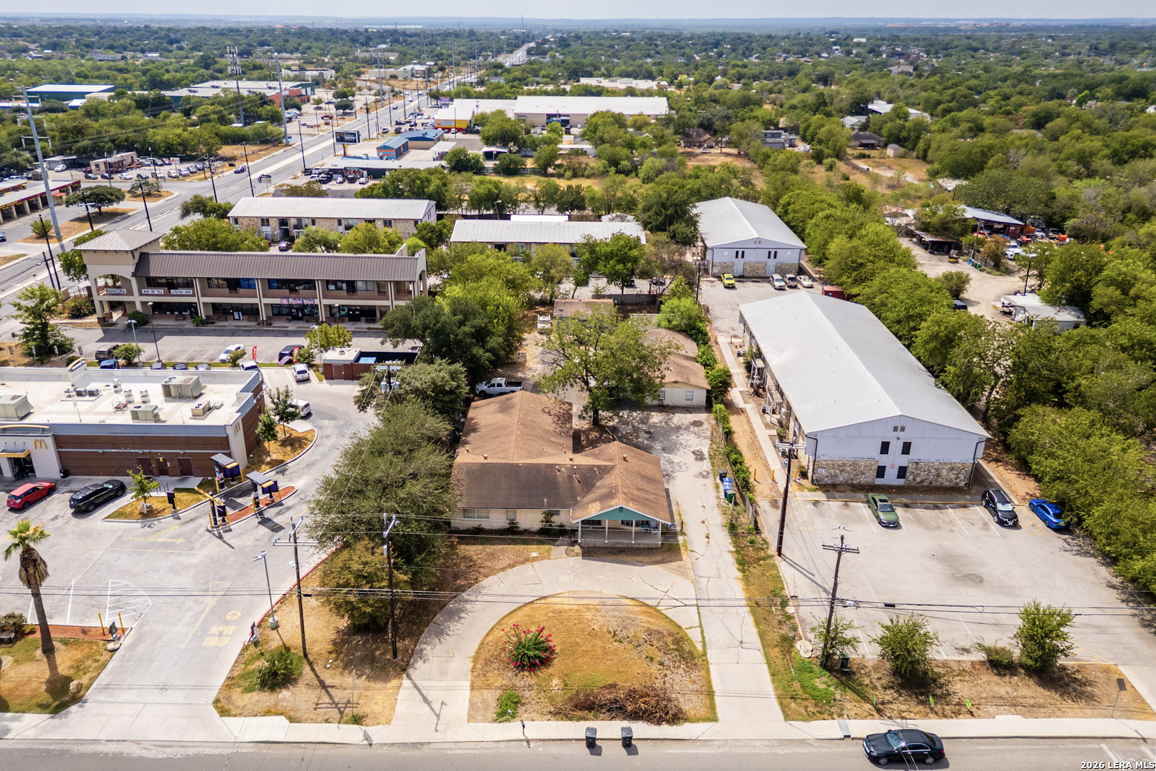 main property photo 16