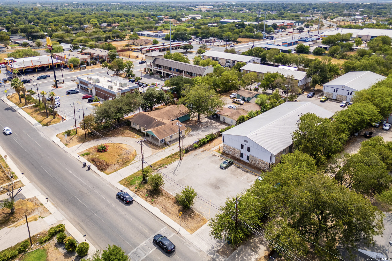 main property photo 17