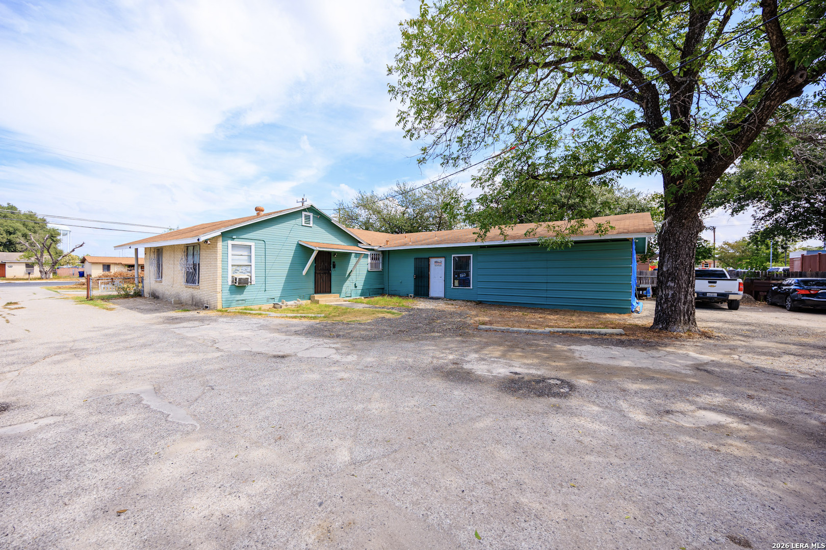 main property photo 2